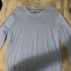 Tommy hilfiger sweater worn a couple times